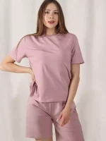 Базова футболка з довгими шортами