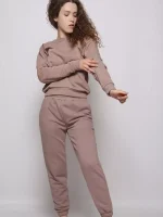 Жіночий спортивний костюм зі світшотом