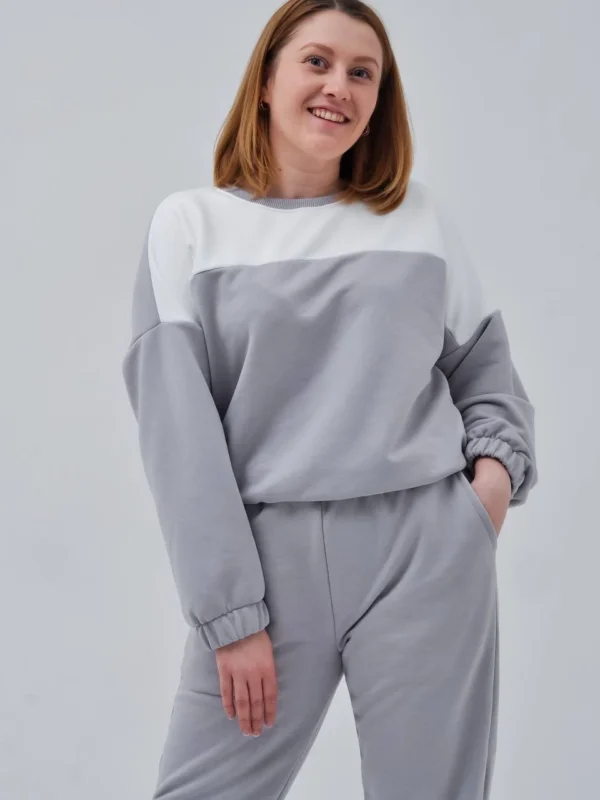 Спортивний костюм з акцентною вставкою