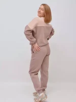 Костюм зі світшотом