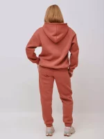 Жіночий спортивний костюм