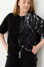 Футболка жіноча з розписом оверсайз