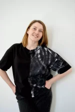 Футболка жіноча з розписом оверсайз - Зображення 4